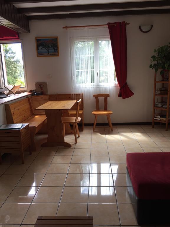 Meuble De Tourisme "Au Bord De La Mare" Villa Salazie Buitenkant foto