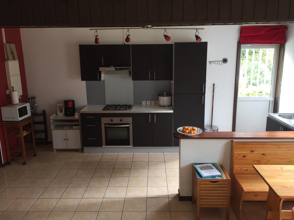 Meuble De Tourisme "Au Bord De La Mare" Villa Salazie Buitenkant foto